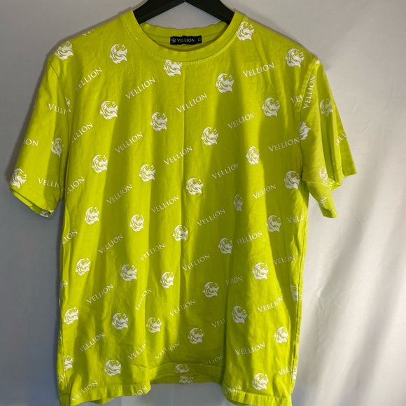 vellion Tops - VELLION women’s short sleeve T-shirt, size extra large with graphics neon green
